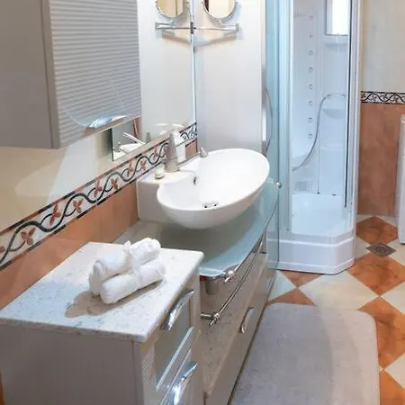 H&s Apartment *